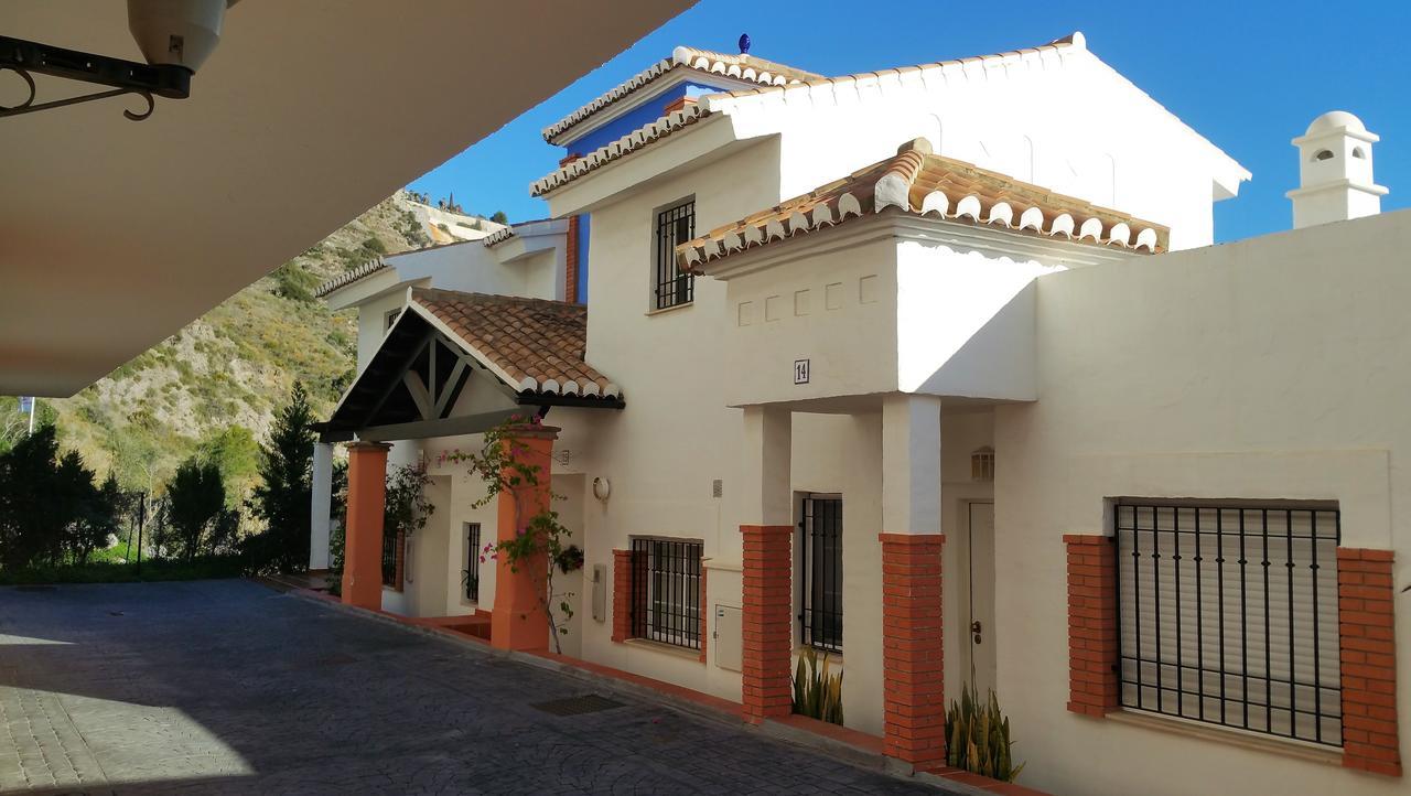 Lovely House With Views In Marina Del Este Almunecar Exterior photo